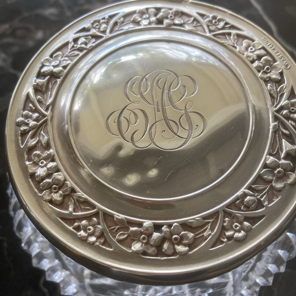 🎉💕🏆HP Sterling and cut crystal powder jar🎊🎈☘️ - Picture 2 of 7